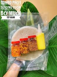 Bánh tráng phơi sương , bơ muối tép.